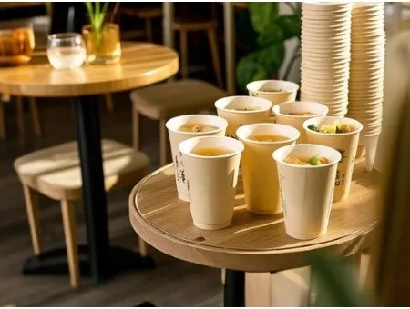 Paper cup in the bevearge shop Paper cup in the bevearge shop